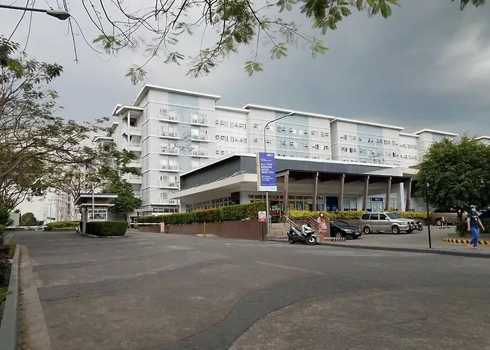 2-bedroom Unit With Netflix And Board Games * Manila